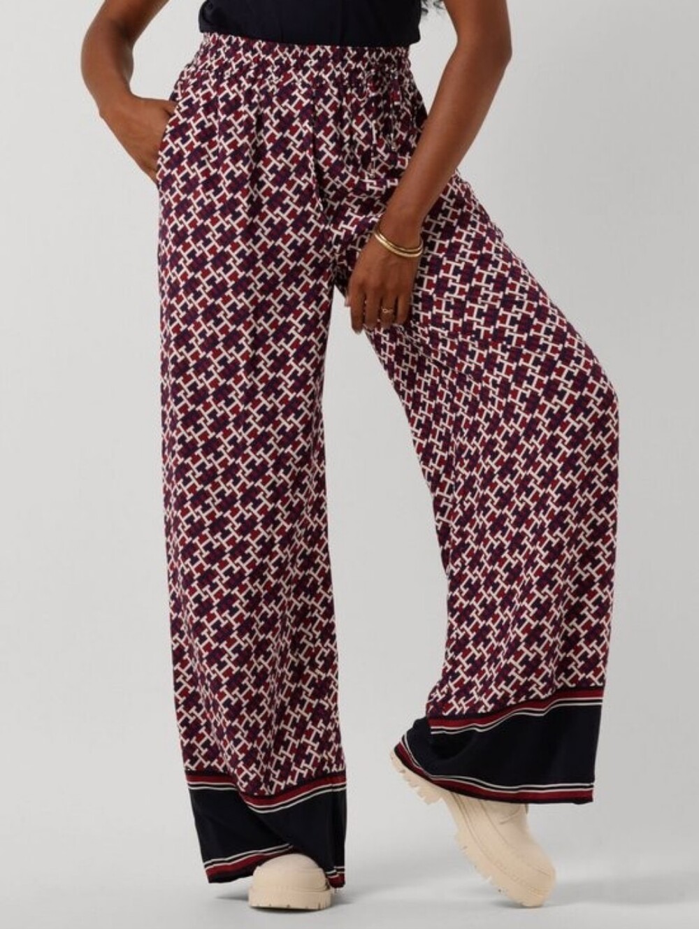 Tommy Hilfiger Wide-Leg Pants in Burgundy and Navy